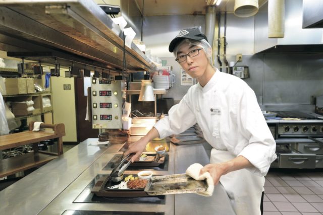 ガストのキッチンバイト評判はきついし大変 シフトや時給 口コミを徹底解説 Job Change